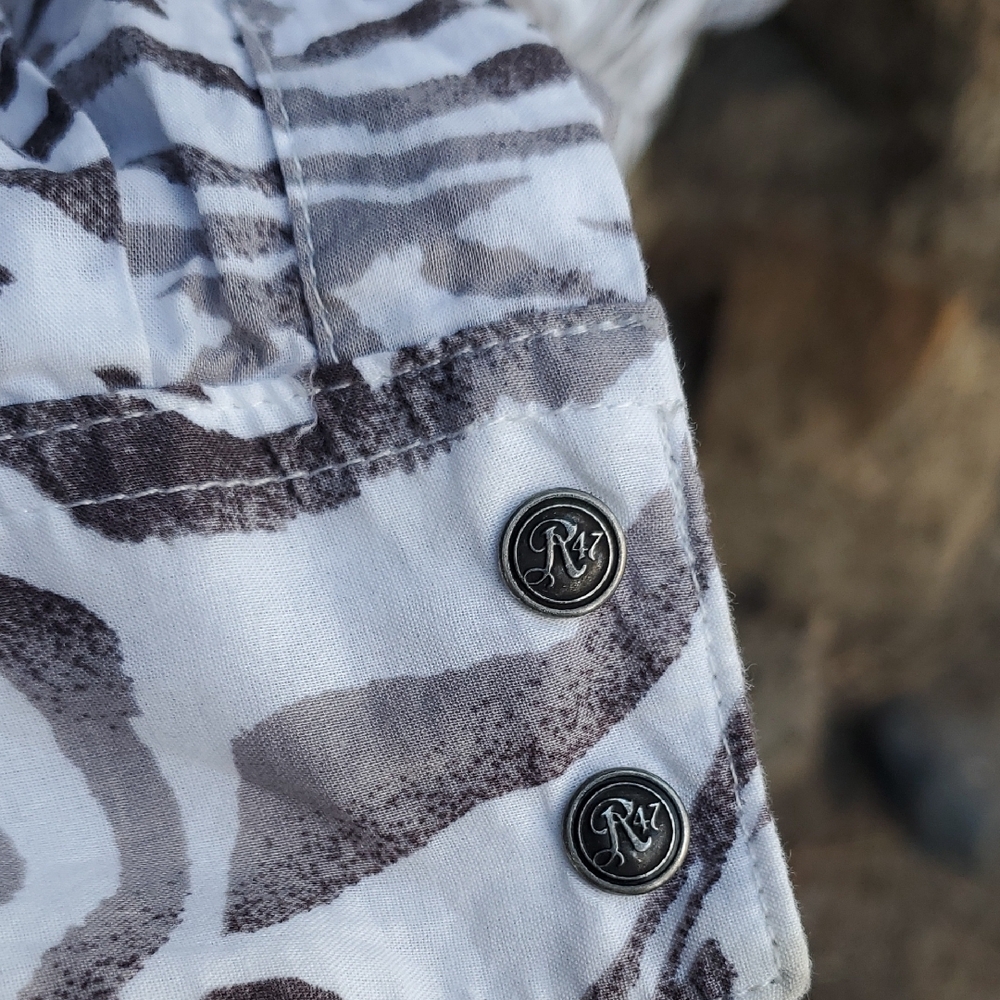 Wrangler Rock 47. Black and White Snap Front western Shirt. Medium. - Picture 6 of 7